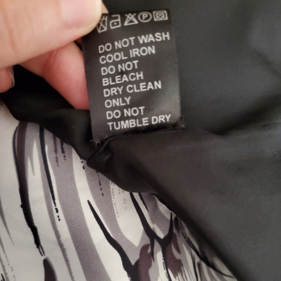 Castle Starr Printed Silk Dress - Picture 9 of 9